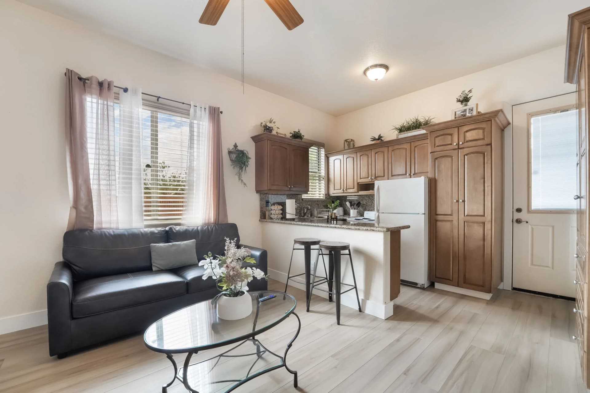 Luxury Mansion, 5 Minutes from Strip! 